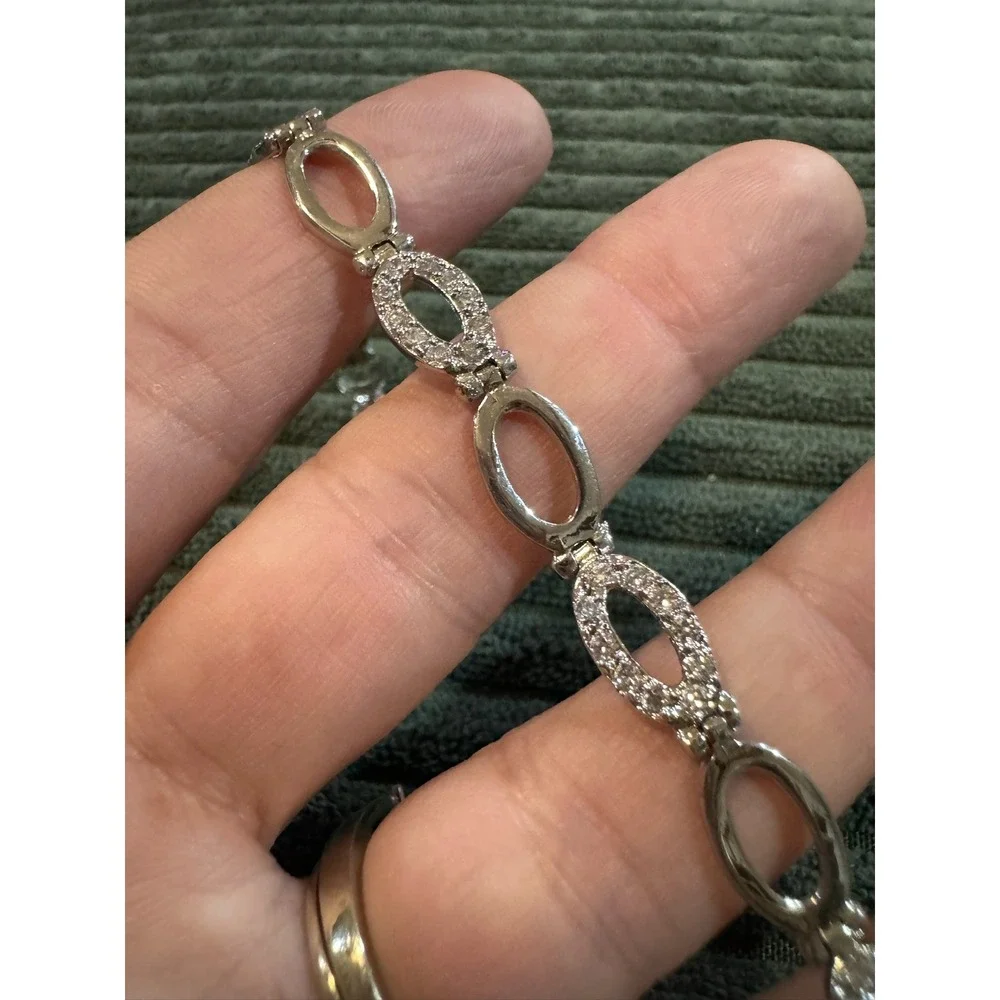 925 Sterling Silver‎ Diamond Chips Oval Link Bracelet Elegant Fine Jewelry